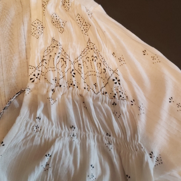 LUCKY BRAND LONG SLEEVE TOP - Picture 8 of 8